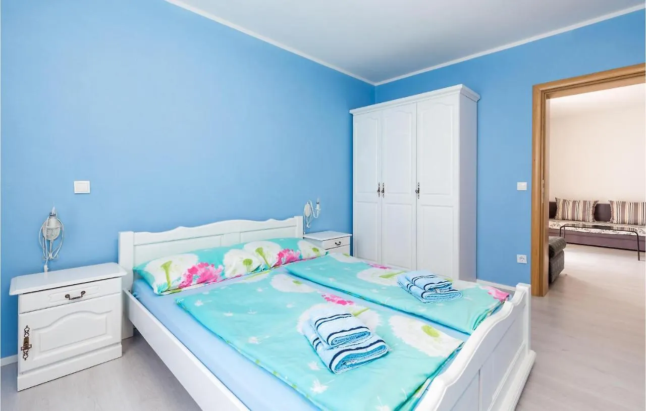 1 Bedroom Gorgeous Apartment In Moscenicka Draga Croatia