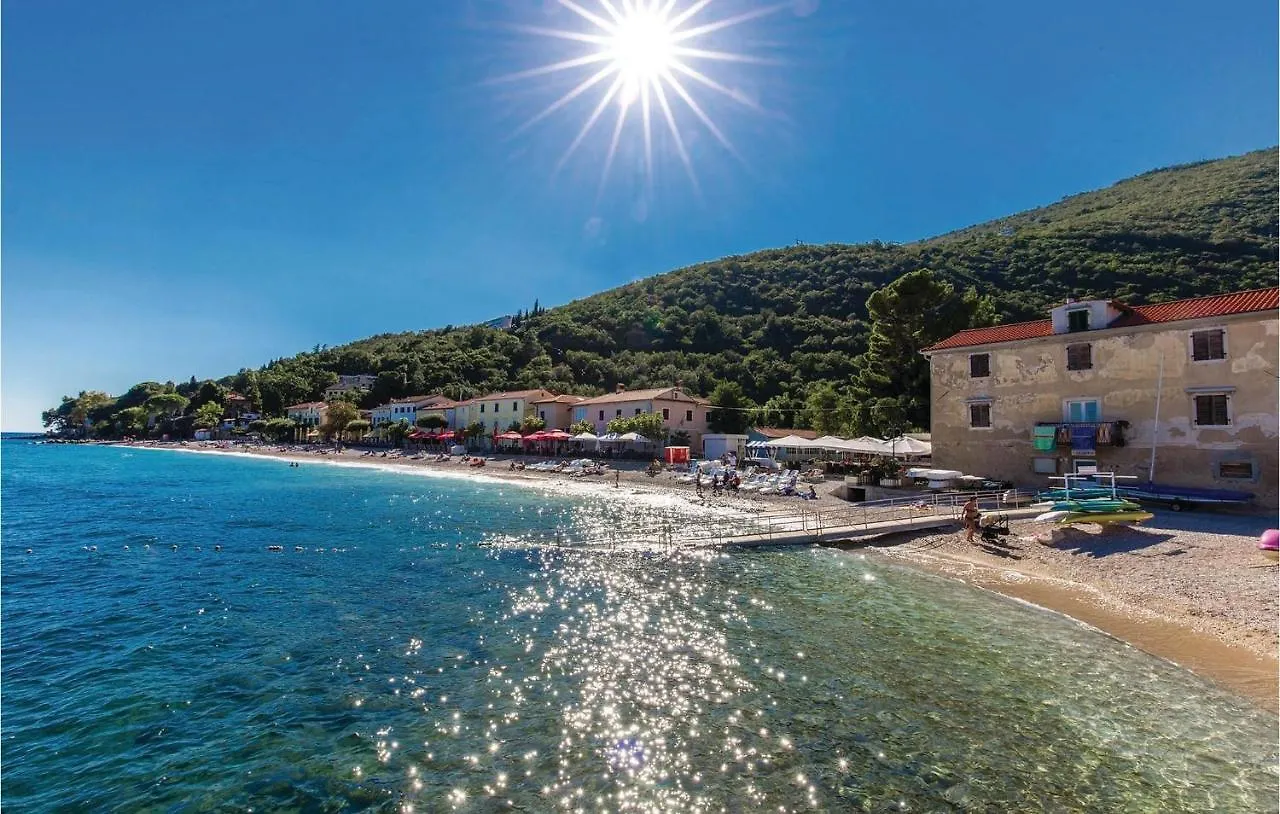 1 Bedroom Gorgeous Apartment In Moscenicka Draga