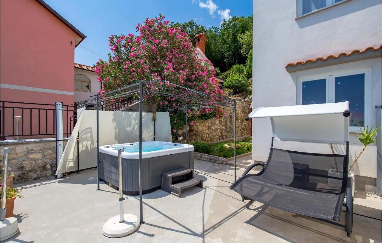 1 Bedroom Gorgeous Apartment In Moscenicka Draga