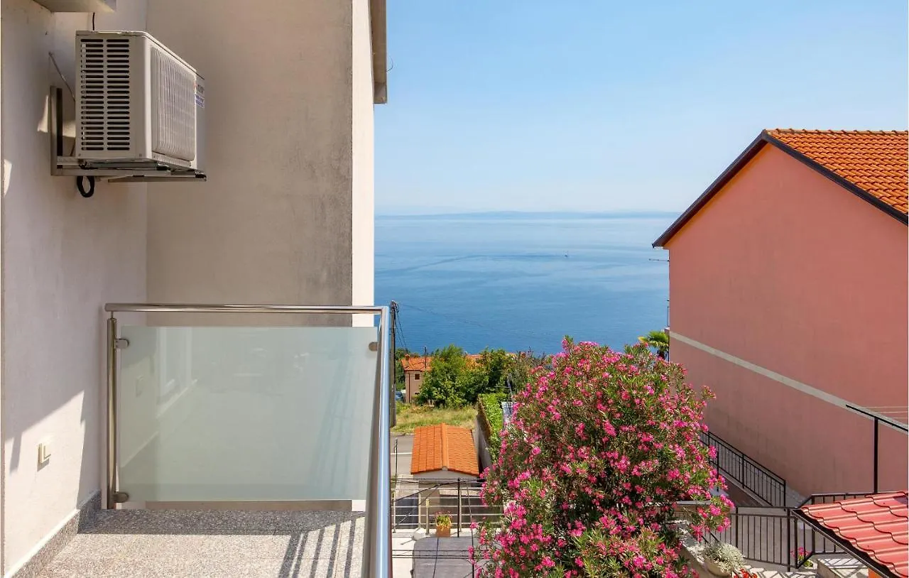 1 Bedroom Gorgeous Apartment In Moscenicka Draga
