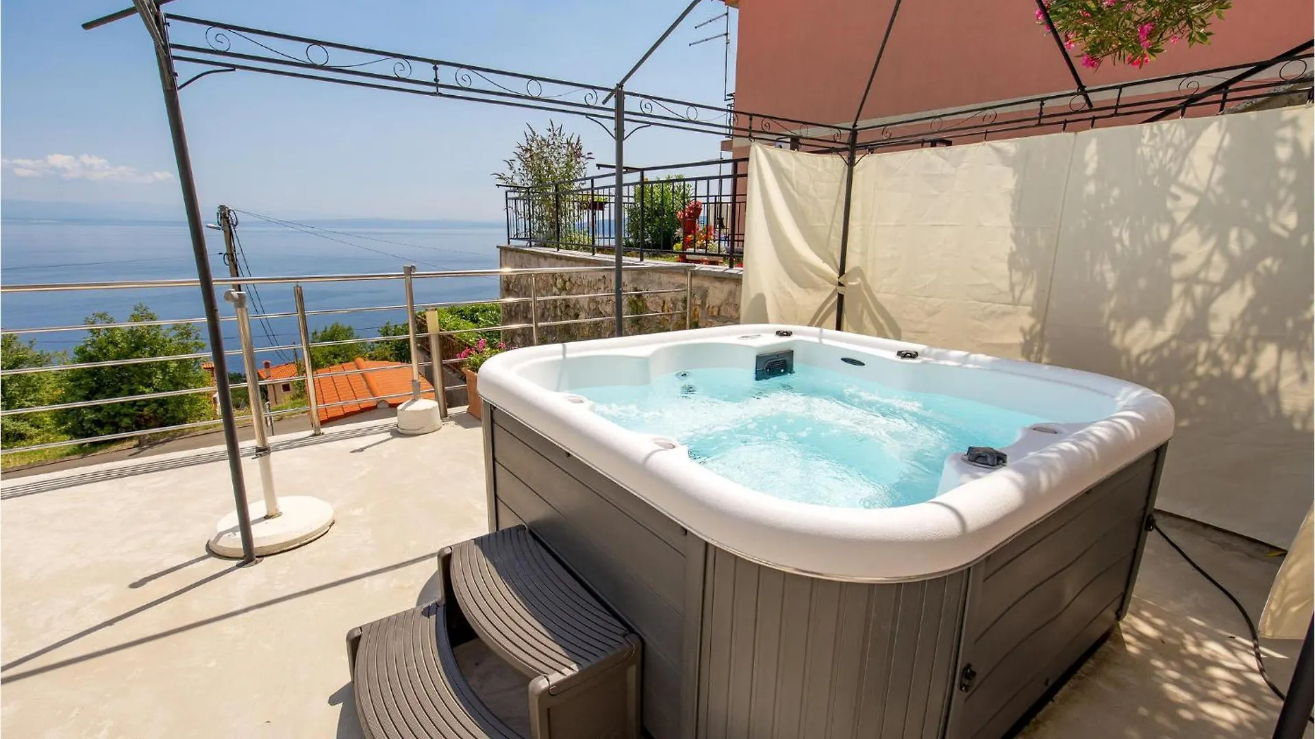 1 Bedroom Gorgeous Apartment In Moscenicka Draga